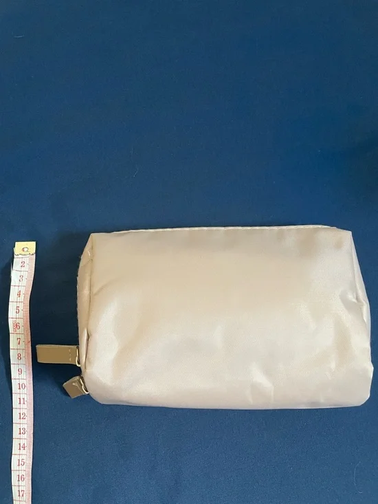 Small Makeup Pouch - Picture 2 of 5